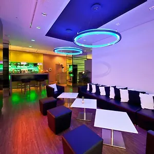 Garner - Charlottenburg, An Ihg 3*, Berlin Germany